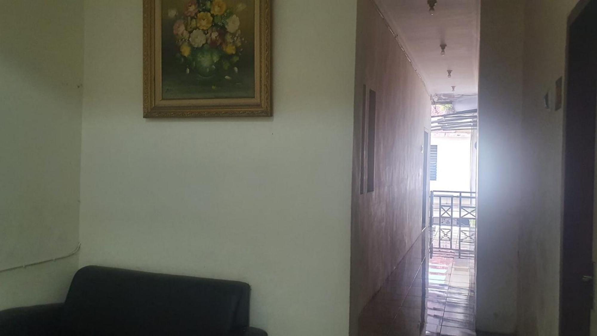 Reddoorz Syariah At Demasto Homestay Джембер Экстерьер фото