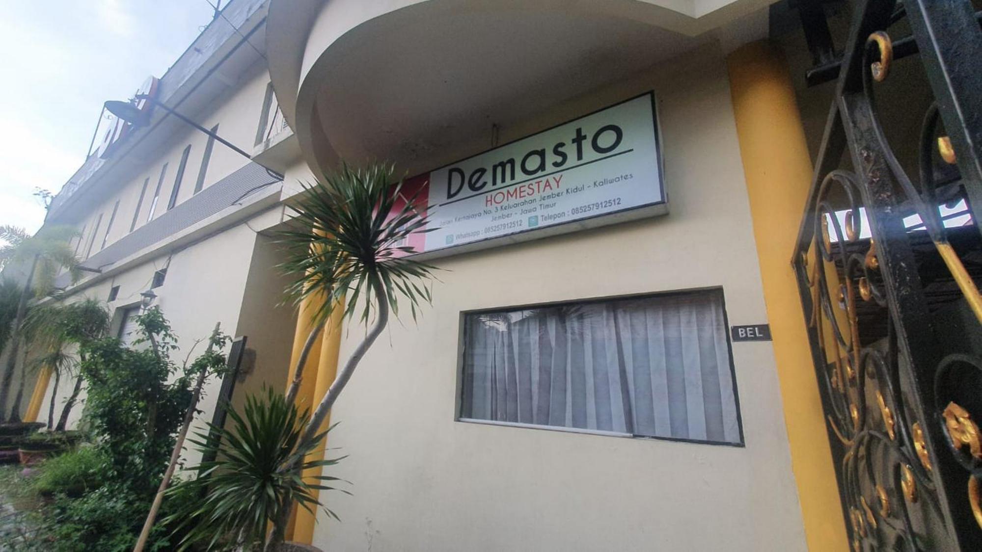 Reddoorz Syariah At Demasto Homestay Джембер Экстерьер фото